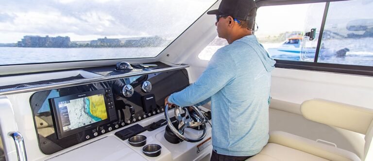 28-offshore-line-cuddy-gallery5